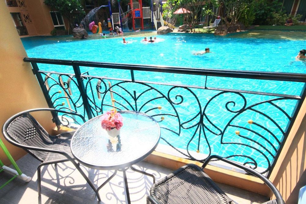 Atlantis Condo & Water Park Pattaya By The Sea Екстер'єр фото